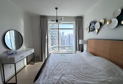 Bedroom Image of 783 Sq.ft 1 BHK Apartment / Flat for sale in Downtown Dubai Dubai for Rs. 42900000