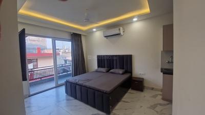 1 RK Independent Builder Floor