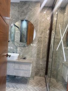Bathroom Image of 1500 Sq.ft 3 BHK Builder Floor for rent in BPTP District 5, Sector 84 Faridabad for Rs. 28000