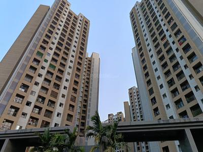 Image of 570 Sq.ft 2 BHK Apartment / Flat for sale in Sunteck West World, Naigaon East, Naigaon for Rs. 4500000