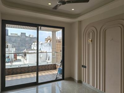 Bedroom Image of 1800 Sq.ft 4 BHK Builder Floor for sale in Indirapuram Ghaziabad for Rs. 23000000