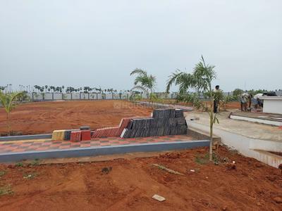 Image of 1650 Sq.ft Residential Plot / Land for sale in Kurumaddali, Krishna for Rs. 1939800