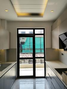 Kitchen Image of 1200 Sq.ft 1 BHK Independent House for rent in Sushant Lok Phase 1 Gurgaon for Rs. 40000