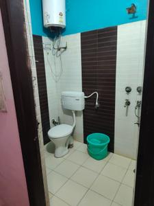 Bathroom Image of 700 Sq.ft 2 BHK Builder Floor for sale in Pratap Vihar Ghaziabad for Rs. 8000000