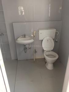 Bathroom Image of 1060 Sq.ft 3 BHK Apartment / Flat for sale in Hiland Elgin And Hiland Greens II, Maheshtala Kolkata for Rs. 2300000