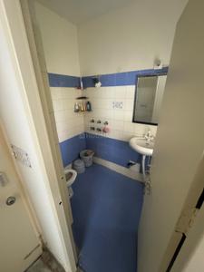 Bathroom Image of 1165 Sq.ft 1 BHK Apartment / Flat for rent in Beta II Greater Noida for Rs. 22000