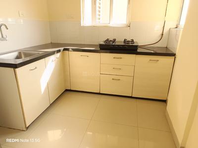 Kitchen Image of 650 Sq.ft 1 BHK Apartment / Flat for rent in Amanora Park Town Pune for Rs. 26000