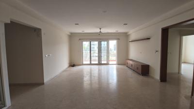 Saran Mulberry Woods Living Room 1