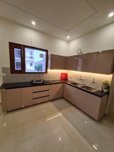 Kitchen Image of 1200 Sq.ft 1 BHK Builder Floor for rent in JLPL Industrial Area Mohali for Rs. 20000