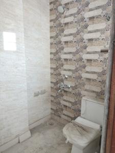 Bathroom Image of 770 Sq.ft 2 BHK Independent House for rent in Dashrath Puri New Delhi for Rs. 20000