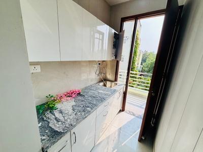 Kitchen Image of 510 Sq.ft 1 RK Builder Floor for rent in HUDA Plot Sector 38, Sector 38 Gurgaon for Rs. 24900