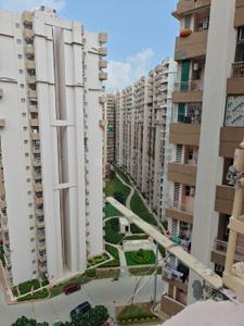 Image of 1150 Sq.ft 2.5 BHK Apartment / Flat for rent in Supertech Cape Town, Sector 74, Noida for Rs. 41000