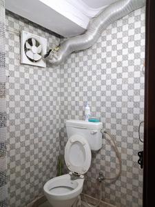Common Bathroom Image of 400 Sq.ft 1 RK Builder Floor for rent in Ashok Nagar New Delhi for Rs. 14000