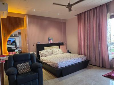 Bedroom Image of 4500 Sq.ft 5 BHK Independent House for sale in Haldwani Nainital for Rs. 25000000