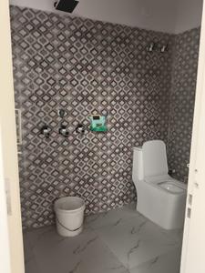 Bathroom Image of 800 Sq.ft 2.5 BHK Independent House for rent in Shri Group Radha City, Nagla Sadola Mathura for Rs. 10000