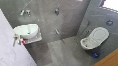 Image of 2000 Sq.ft 3 BHK Apartment / Flat for rent in Ratnam Aurum, Vaishno Devi Circle, Ahmedabad for Rs. 32000