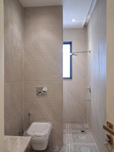 Common Bathroom Image of 1800 Sq.ft 3 BHK Builder Floor for sale in Paschim Vihar New Delhi for Rs. 37500000