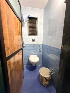 Bathroom Image of 750 Sq.ft 1 BHK Apartment / Flat for rent in Airoli Navi Mumbai for Rs. 32000