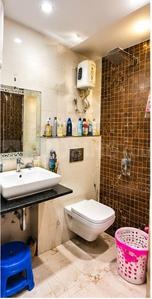 Bathroom Image of 1100 Sq.ft 2 BHK Builder Floor for sale in Ramesh Nagar New Delhi for Rs. 13000000