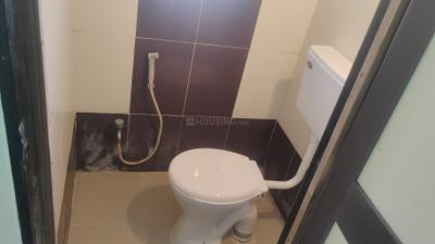 Bathroom Image of 600 Sq.ft 1 BHK Apartment / Flat for rent in Goel Amrut Ganga, Anand Nagar, Sinhagad Road Pune for Rs. 18000