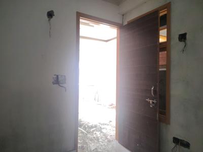 Bedroom Image of 600 Sq.ft 2 BHK Apartment / Flat for sale in Sangam Vihar New Delhi for Rs. 3500000