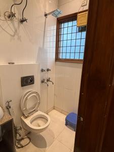 Bathroom Image of 900 Sq.ft 2 BHK Builder Floor for rent in New Rajinder Nagar New Delhi for Rs. 43500