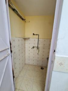 Bathroom Image of 700 Sq.ft 1 RK Builder Floor for rent in Janakpuri New Delhi for Rs. 18000