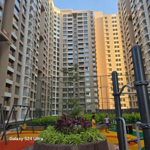 Image of 600 Sq.ft 1 BHK Apartment / Flat for rent in Amanora Ascent Towers, Hadapsar, Pune for Rs. 27000