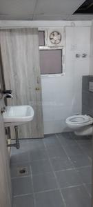 Bathroom Image of 1150 Sq.ft 2 BHK Apartment / Flat for rent in Suresh Sharma Nagar Bareilly for Rs. 20000