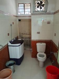 Bathroom Image of 1800 Sq.ft 3 BHK Builder Floor for rent in Civil Lines Jaipur for Rs. 50000