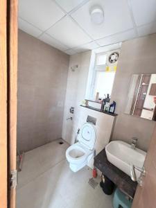 Bathroom Image of 1890 Sq.ft 3 BHK Apartment / Flat for rent in Jubilee Golfvista, Sector 91 Mohali for Rs. 63000