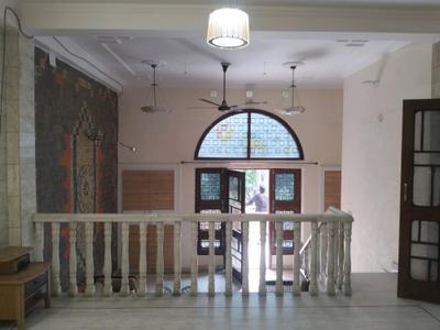 Living Room Image of 1440 Sq.ft 2 BHK Builder Floor for rent in GTB Nagar New Delhi for Rs. 45000