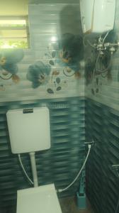 Bathroom Image of 400 Sq.ft 1.5 BHK Independent House for rent in Sodepur, west Kolkata for Rs. 12000