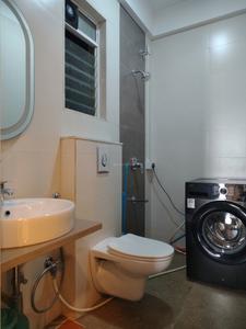 Common Bathroom Image of 1460 Sq.ft 3 BHK Apartment / Flat for rent in Rosa Manhattan, Hiranandani Estate Thane for Rs. 78000