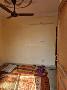 Bedroom Image of 450 Sq.ft 1 BHK Builder Floor for sale in Shahdara New Delhi for Rs. 2700000
