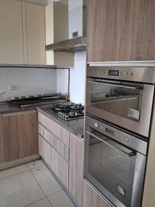 Kitchen Image of 2086 Sq.ft 3 BHK Apartment / Flat for sale in DLF The Primus, Sector 82A Gurgaon for Rs. 36500000