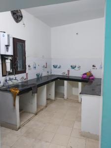 Kitchen Image of 1500 Sq.ft 3 BHK Independent House for rent in Aliganj Lucknow for Rs. 17500