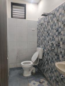 Common Bathroom Image of 800 Sq.ft 2 BHK Apartment / Flat for sale in CI Golf City, Kambakshpur Noida for Rs. 3086520