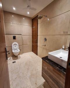 Bathroom Image of 450 Sq.ft 1 BHK Apartment / Flat for rent in Ramky Towers, Gachibowli Hyderabad for Rs. 12000