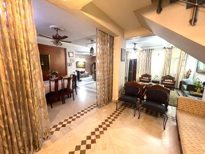 Hall Image of 7600 Sq.ft 6 BHK Apartment / Flat for sale in Purvanchal Silver Estate, Sector 50 Noida for Rs. 110000000