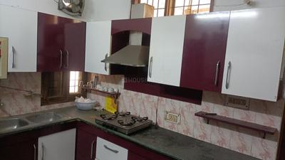 Kitchen Image of 1600 Sq.ft 3 BHK Apartment / Flat for rent in Husainganj Lucknow for Rs. 43000