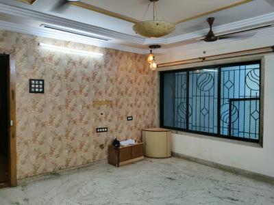 Living Room Image of 900 Sq.ft 2 BHK Apartment / Flat for sale in Manisha Towers, Mulund East Mumbai for Rs. 16500000