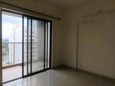 Bedroom Image of 900 Sq.ft 2 BHK Apartment / Flat for rent in Kalpataru Serenity, Hadapsar Pune for Rs. 26000