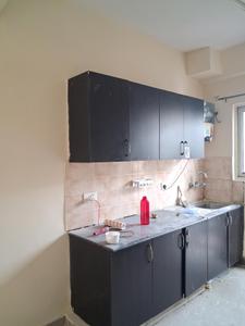 Kitchen Image of 950 Sq.ft 2 BHK Apartment / Flat for sale in Gardenia Golf City, Sector 75 Noida for Rs. 8347000
