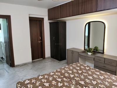 Bedroom Image of 1200 Sq.ft 2 BHK Apartment / Flat for rent in Bodakdev Ahmedabad for Rs. 40000
