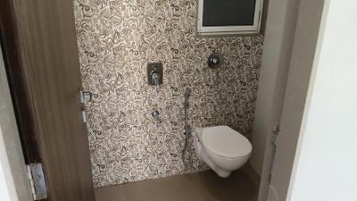 Bathroom Image of 401 Sq.ft 1 BHK Apartment / Flat for rent in HS Samarpan, Ghatkopar East Mumbai for Rs. 40000