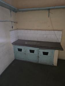 Kitchen Image of 400 Sq.ft 1 BHK Apartment / Flat for rent in Khatodra Wadi Surat for Rs. 9000