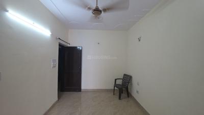 Living Room Image of 900 Sq.ft 2 BHK Builder Floor for rent in Pitampura New Delhi for Rs. 29000