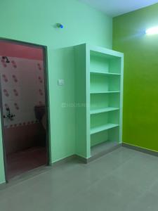 Bedroom Image of 700 Sq.ft 2 BHK Apartment / Flat for rent in Kolathur Chennai for Rs. 16500