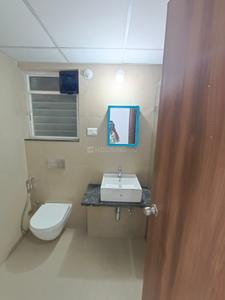 Bathroom Image of 1500 Sq.ft 3 BHK Apartment / Flat for rent in Runwal The Central Park, Chinchwad Pune for Rs. 46000